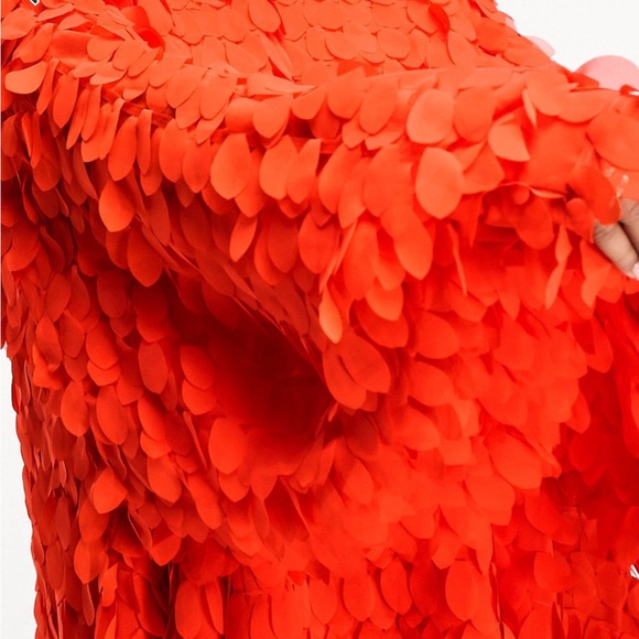 ASOS Edition Curve Petal Batwing Mini Dress - Picture 4 of 5